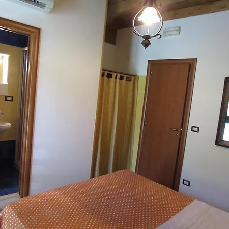 فندق مبيت وإفطار Antico Palazzo 3*