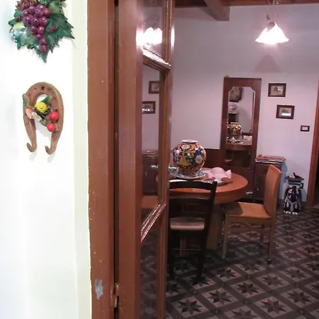 Antico Palazzo 지아르디니낙소스