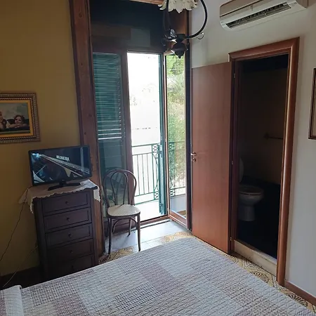 Antico Palazzo 지아르디니낙소스