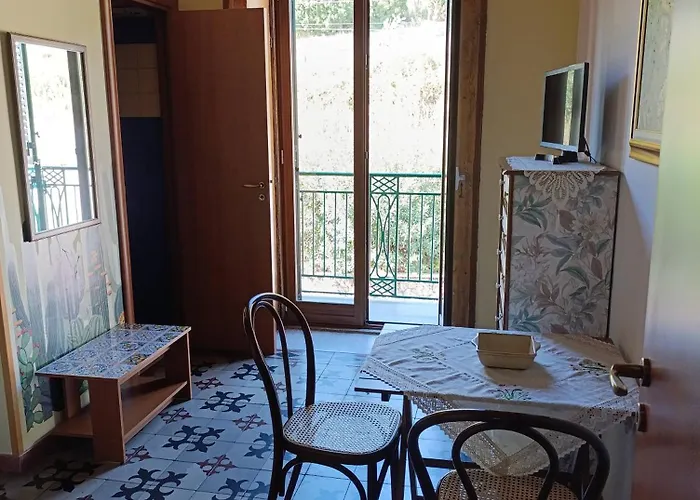 Bed & Breakfast Antico Palazzo Giardini Naxos