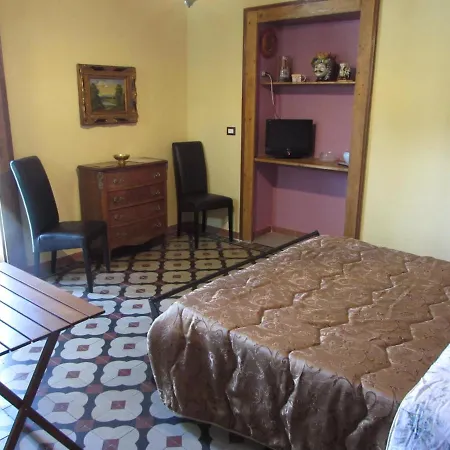 Antico Palazzo 4* Джардини-Наксос